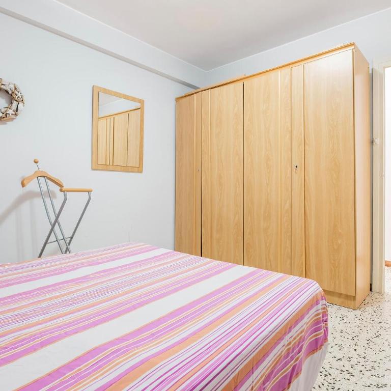 3 Bedroom Amazing Apartment In L'ametlla De Mar - Apartamento de 3 dormitorios - 11