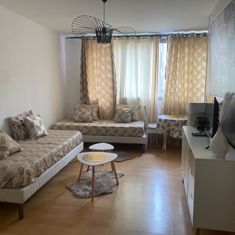 Cosy studio Paris Wagram - One-Bedroom Apartment - 5