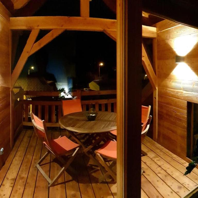 Superbe T3 Neuf avec terrasse + vue montagne - Apartment mit 2 Schlafzimmern - 15