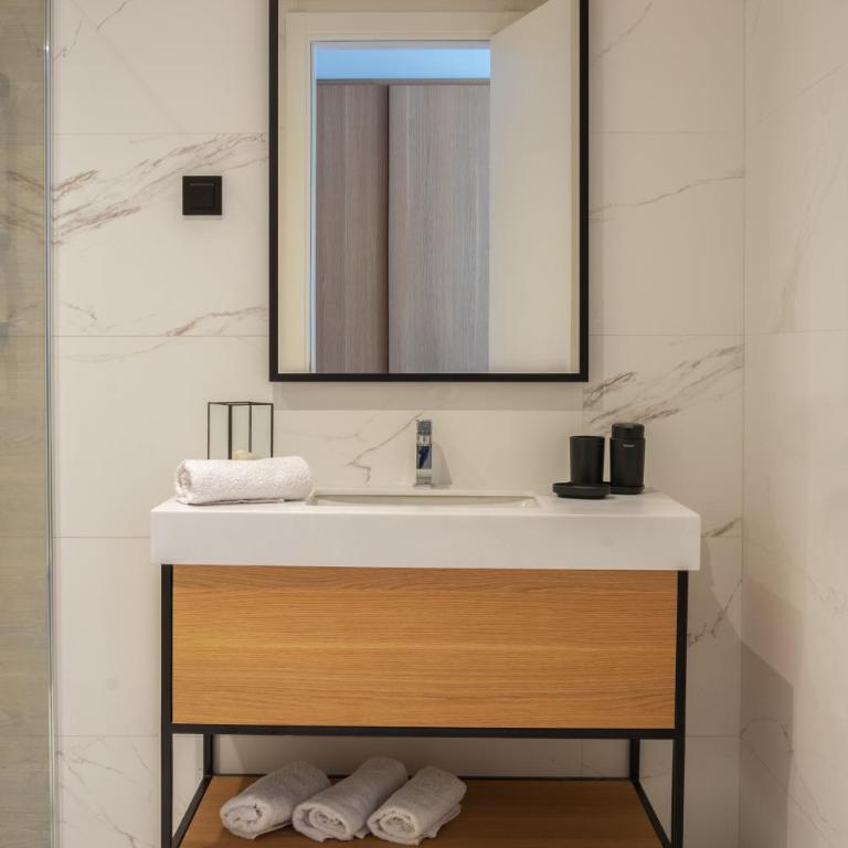 Hotel Ponta Plaza Conference & Spa - Standardna Dvokrevetna Soba s Bračnim Krevetom i Bočnim Pogledom na More. - 18