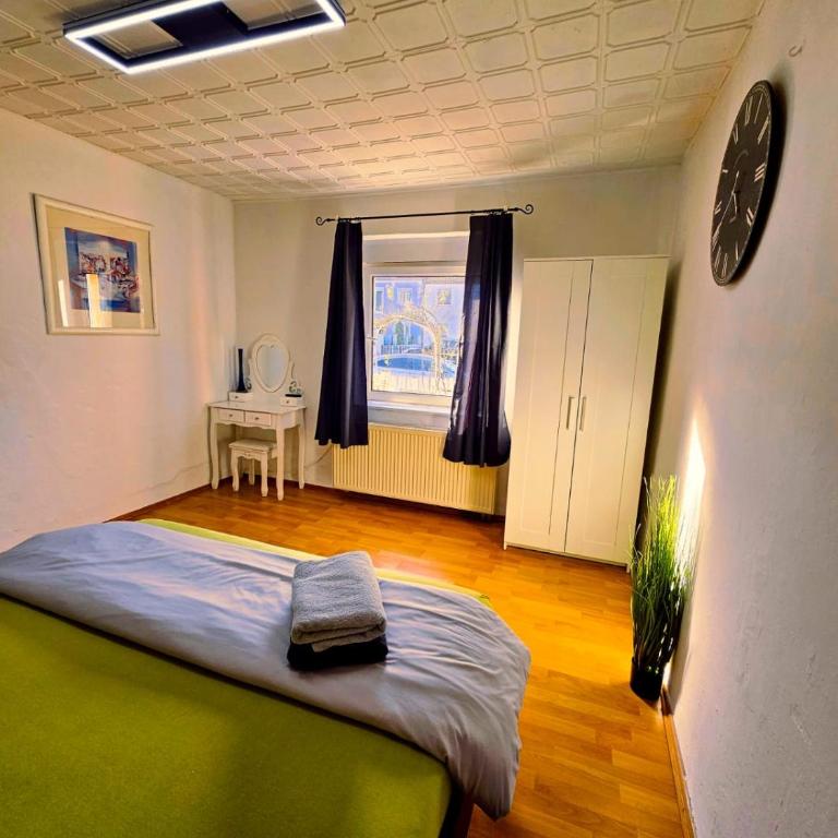 Gartenwohnung mit Terrasse 2 Zimmer - Villa mit 1 Schlafzimmer - 2