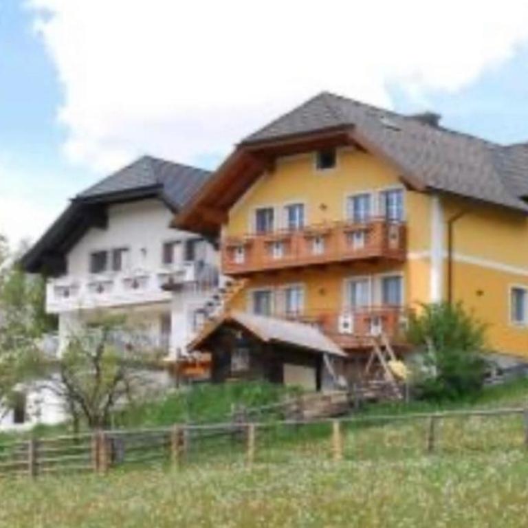 Haus Holzer - Apartment mit 2 Schlafzimmern und Balkon - 1