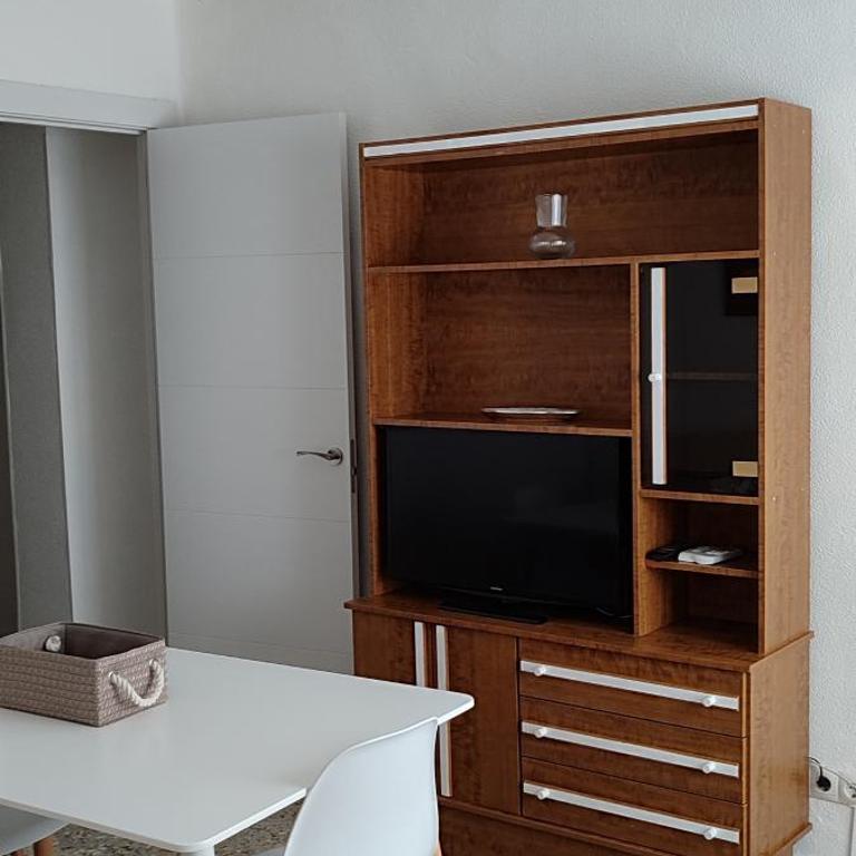 Apartamento 2 habitaciones a 8 min del Casco Historico - Apartamento Estándar de 2 dormitorios - 2