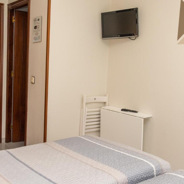 Hotel Plaza - Habitación Doble - 2 camas - 13