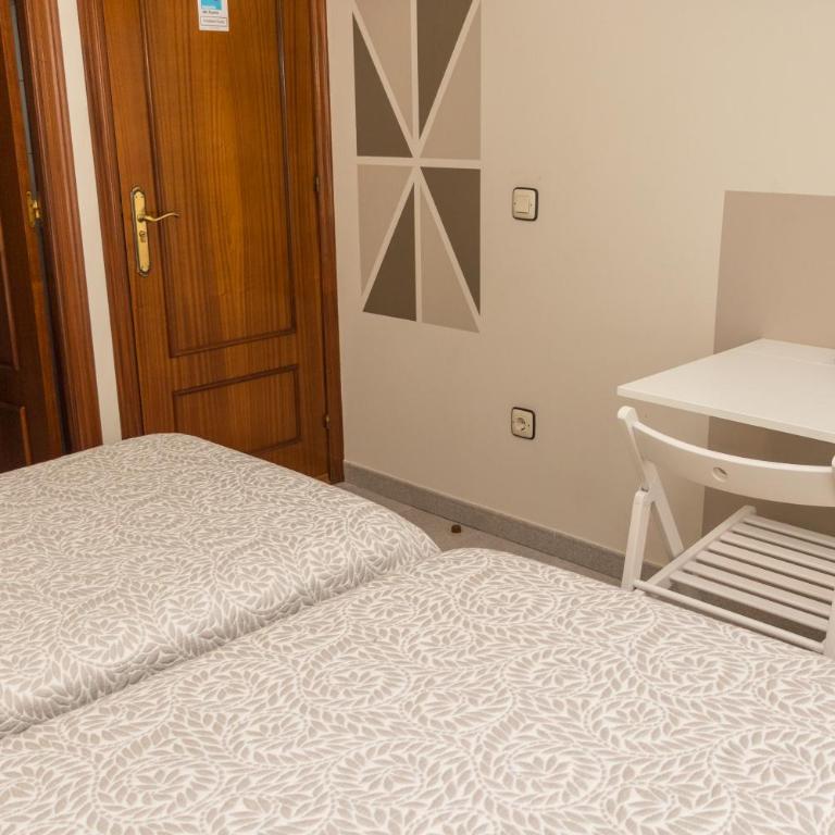 Hotel Plaza - Habitación Doble - 2 camas - 27