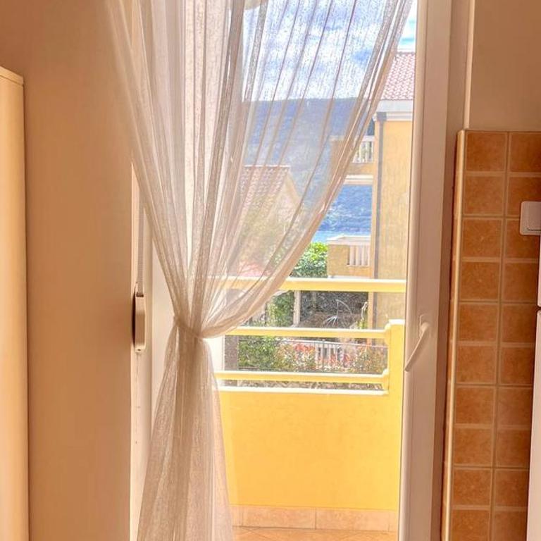 Sunshine house - One-Bedroom Apartment - 14