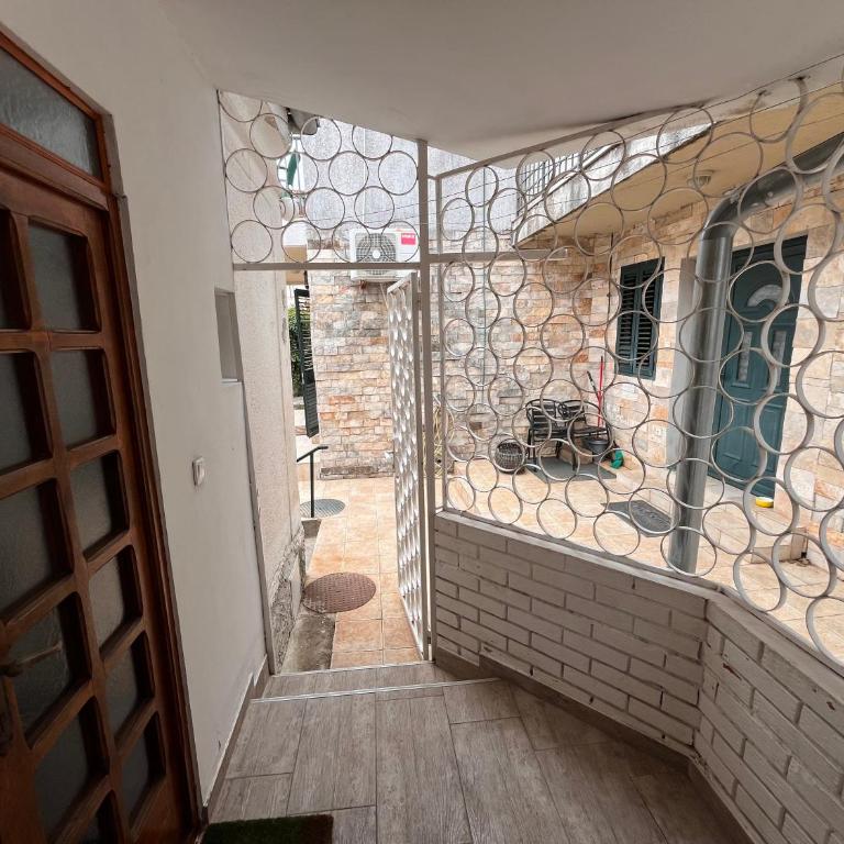 Grandma Nana House - Two-Bedroom House - 8
