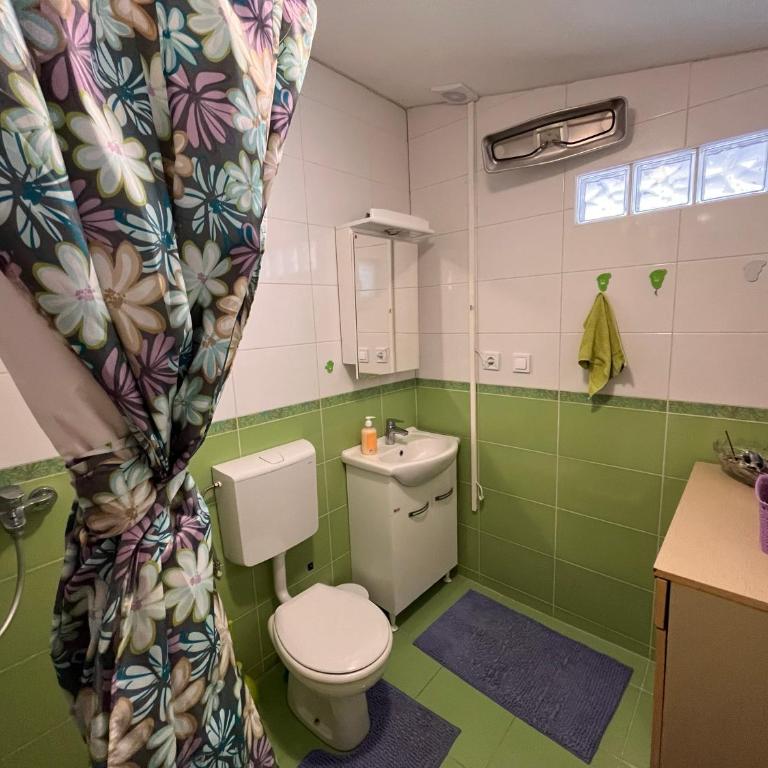 Grandma Nana House - Two-Bedroom House - 7