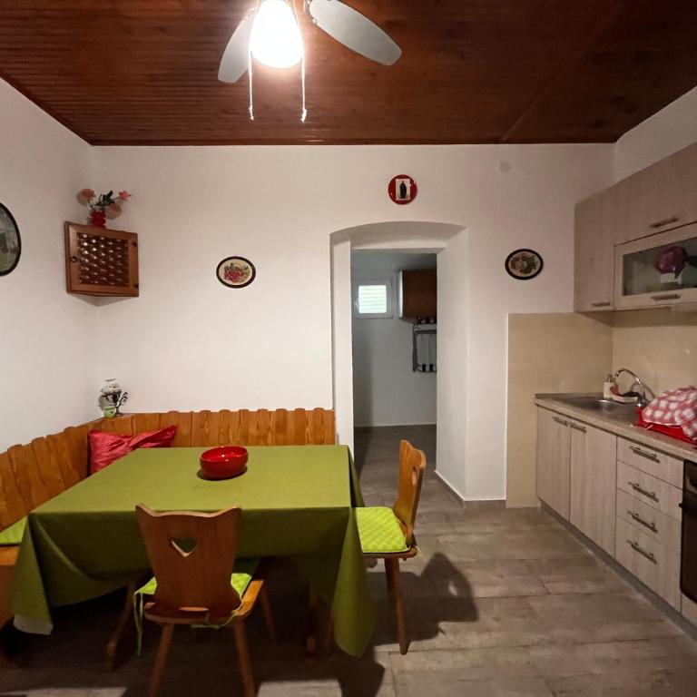 Grandma Nana House - Kuća sa 2 Spavaće Sobe - 17