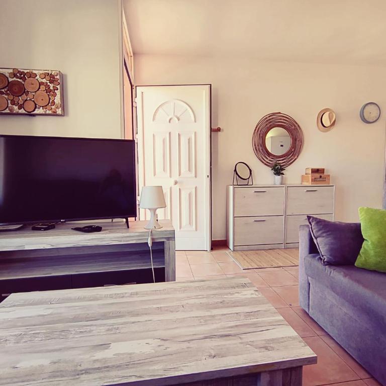 Casa Noble - Pool -WiFi - - Three-Bedroom Apartment - 6