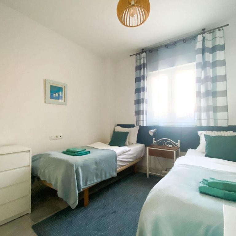Frontline Beach ground floor with privet garden, Mi Capricho 16 - Apartamento de 2 dormitorios - 36