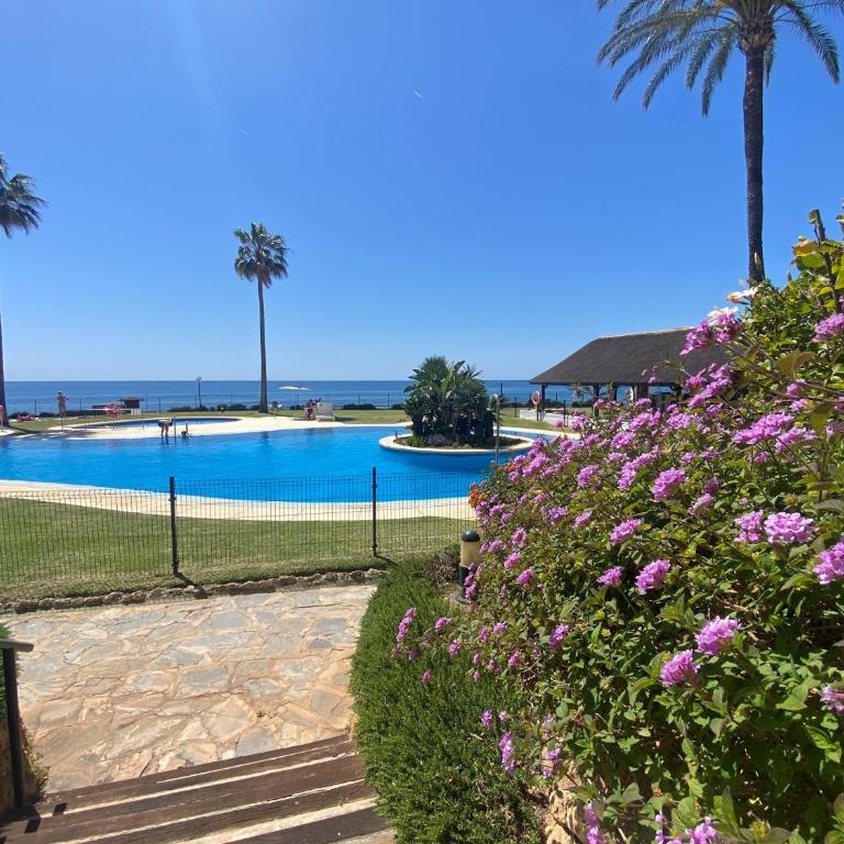 Frontline Beach ground floor with privet garden, Mi Capricho 16 - Apartamento de 2 dormitorios - 62