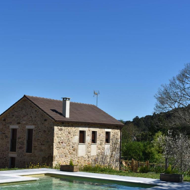 Cabanas do Carpinteiro / Santiago de Compostela - Rías Baixas - Three-Bedroom House - 1