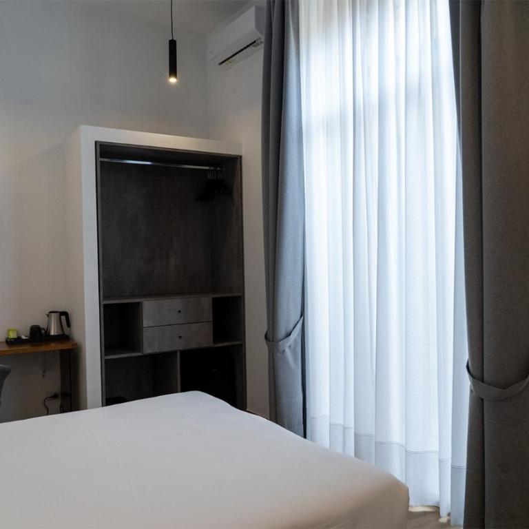 4HEAVENS Rooftop by 4Heavens Naples - Deluxe Zimmer - 11