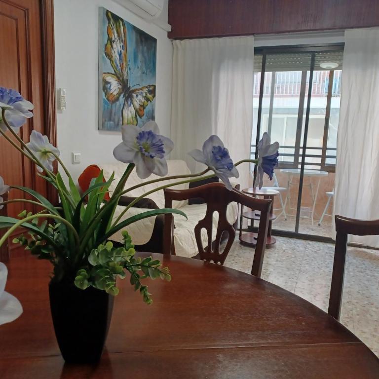 Poeta Campos Vasallo 19 - Apartment with Balcony - 4