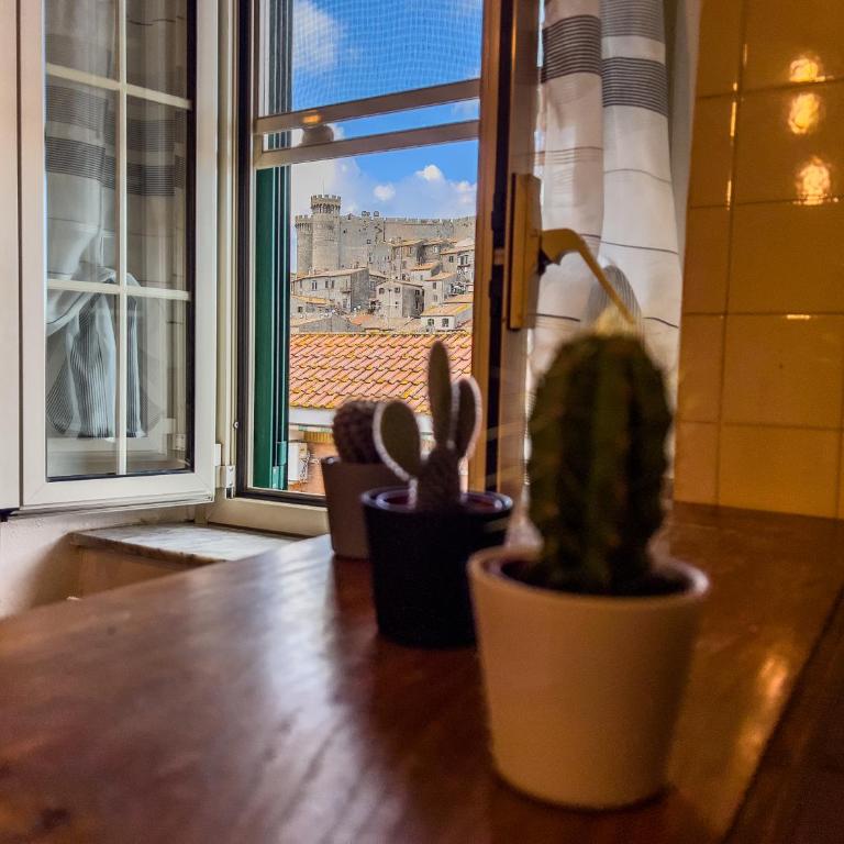 Apt Finestra Sul Castello, Vista Lago Wi-Fi Gratis - Appartamento con 2 Camere da Letto - 1