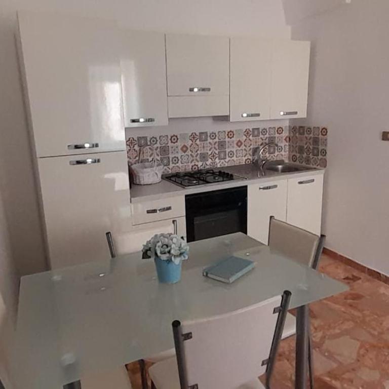 La Dimora di Netta - One-Bedroom House - 30