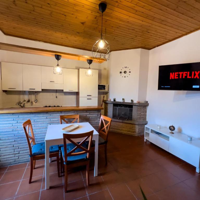 Apt Finestra Sul Castello, Vista Lago Wi-Fi Gratis - Appartamento con 2 Camere da Letto - 20
