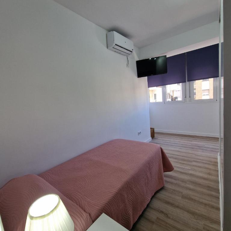 Virgen de Luján Triana - Three-Bedroom Apartment - 26