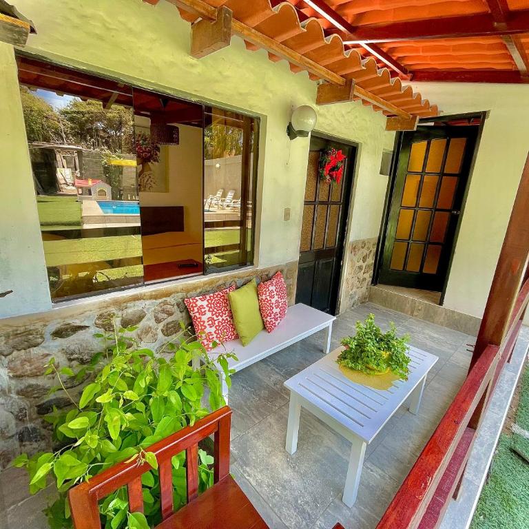 HUANCHACO GARDENS - Triple Room with Pool View - 1