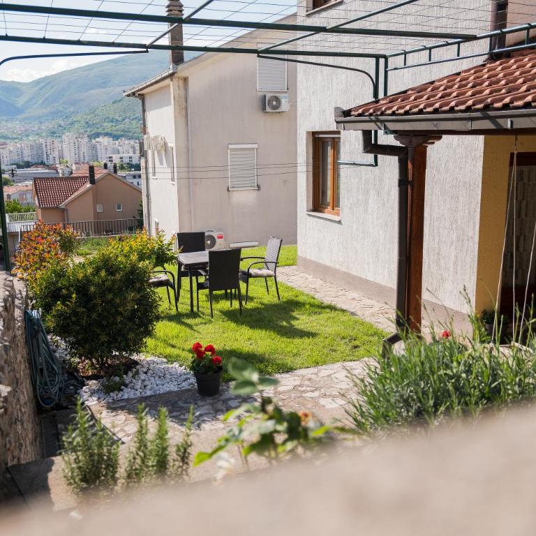 Apartman Emina - Three-Bedroom Apartment - 14