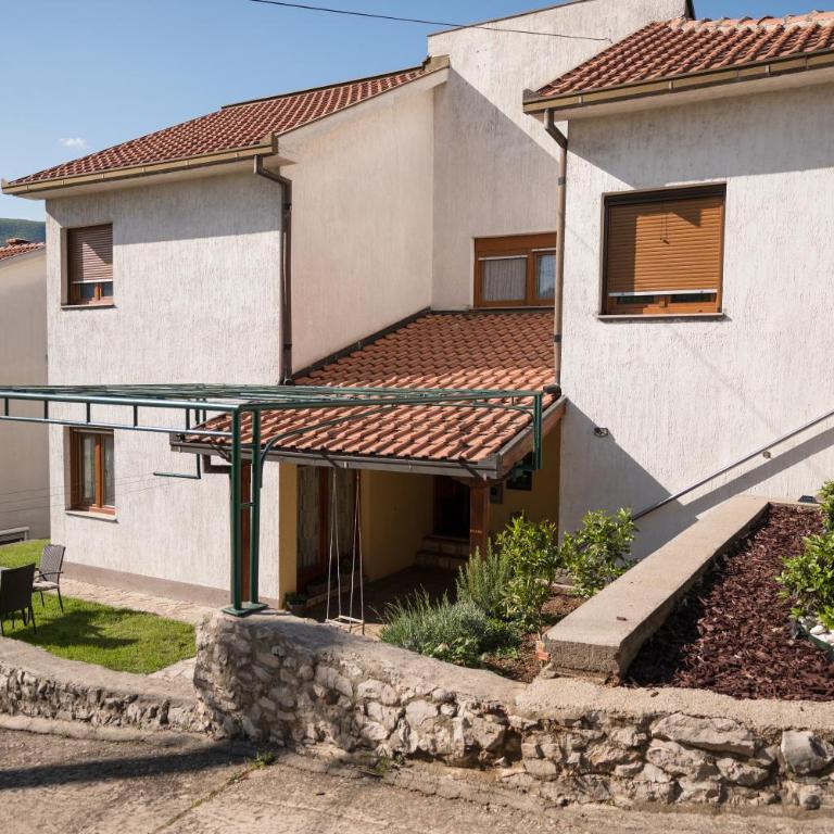 Apartman Emina - Three-Bedroom Apartment - 6