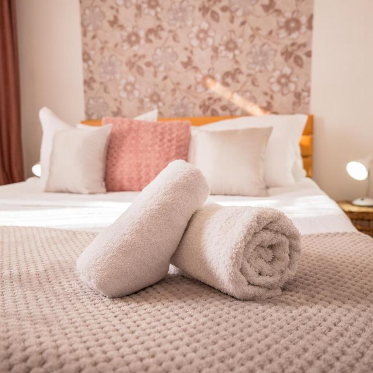 Apartman Emina - Three-Bedroom Apartment - 16