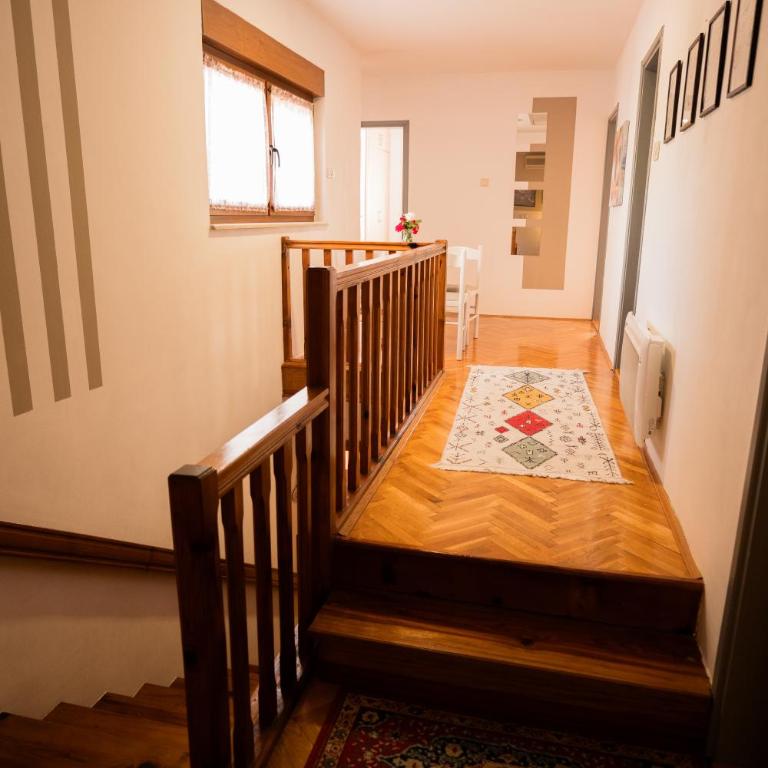 Apartman Emina - Three-Bedroom Apartment - 49