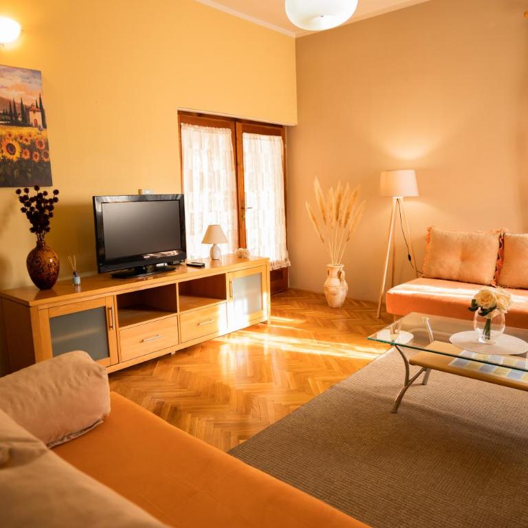 Apartman Emina - Two-Bedroom Apartment - 12