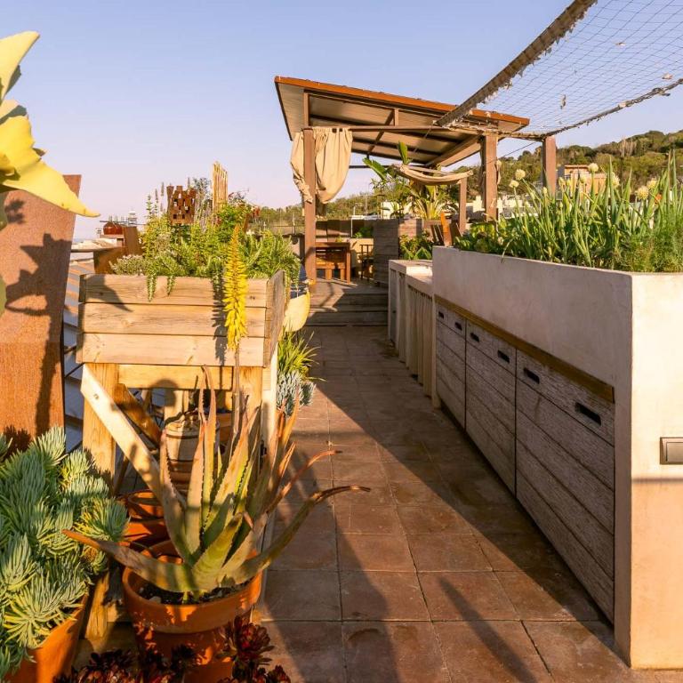 Apartment with Terrace Views of BCN - Studio Apartment - 15