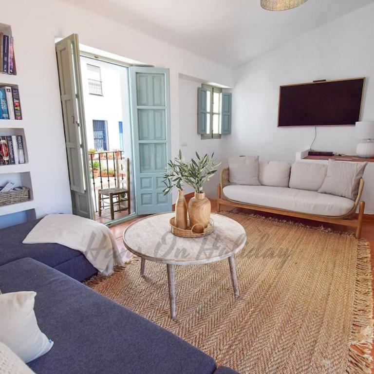 Calle Alta 37, Frigiliana Luxury 3 bedroom center Townhouse with large terrace and sea views HansOnHoliday Rentals - Casa de 3 dormitorios - 24