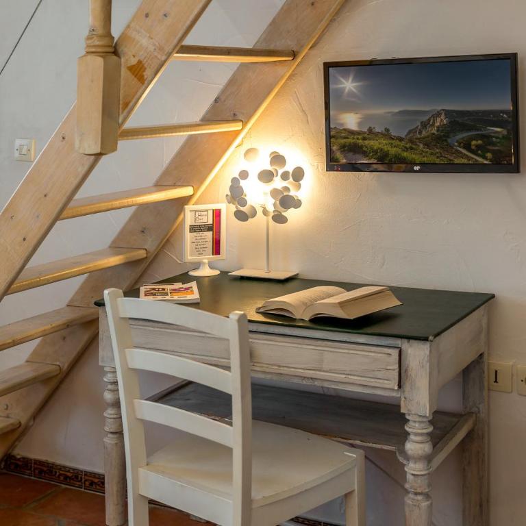 The Originals Boutique, Clair Hôtel, Martigues - Habitación Cuádruple Familiar - 7