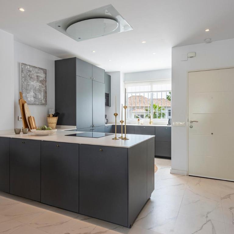 Azahara 2, Contemporary Scandinavian style open plan apartment with 2 terraces - Two-Bedroom Apartment - 8