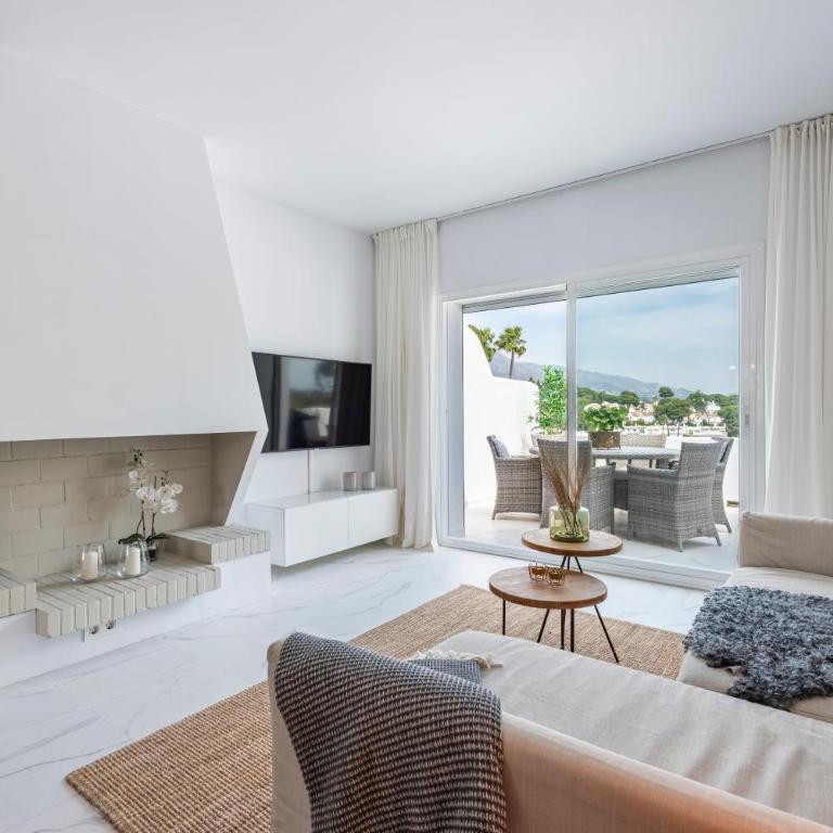 Azahara 2, Contemporary Scandinavian style open plan apartment with 2 terraces - Two-Bedroom Apartment - 7