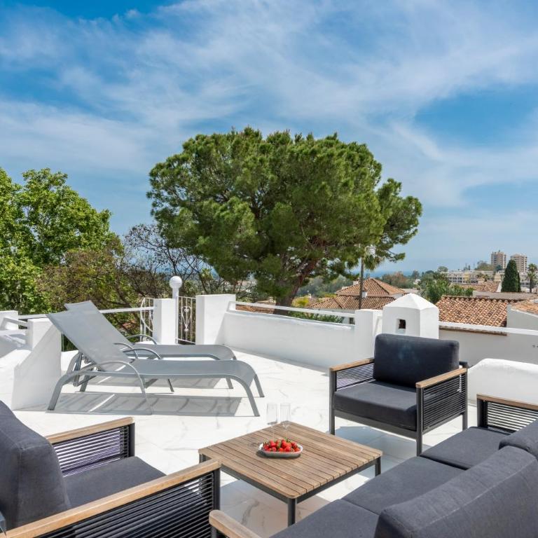 Azahara 2, Contemporary Scandinavian style open plan apartment with 2 terraces - Two-Bedroom Apartment - 17