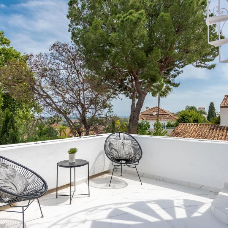 Azahara 2, Contemporary Scandinavian style open plan apartment with 2 terraces - Two-Bedroom Apartment - 15