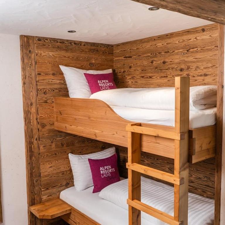 Chalet EDELWEISS - Private Wellness with Whirlpool & Sauna - Maison 5 Chambres - 5