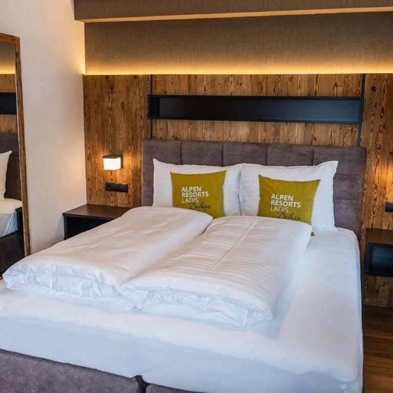 Chalet EDELWEISS - Private Wellness with Whirlpool & Sauna - Maison 5 Chambres - 2