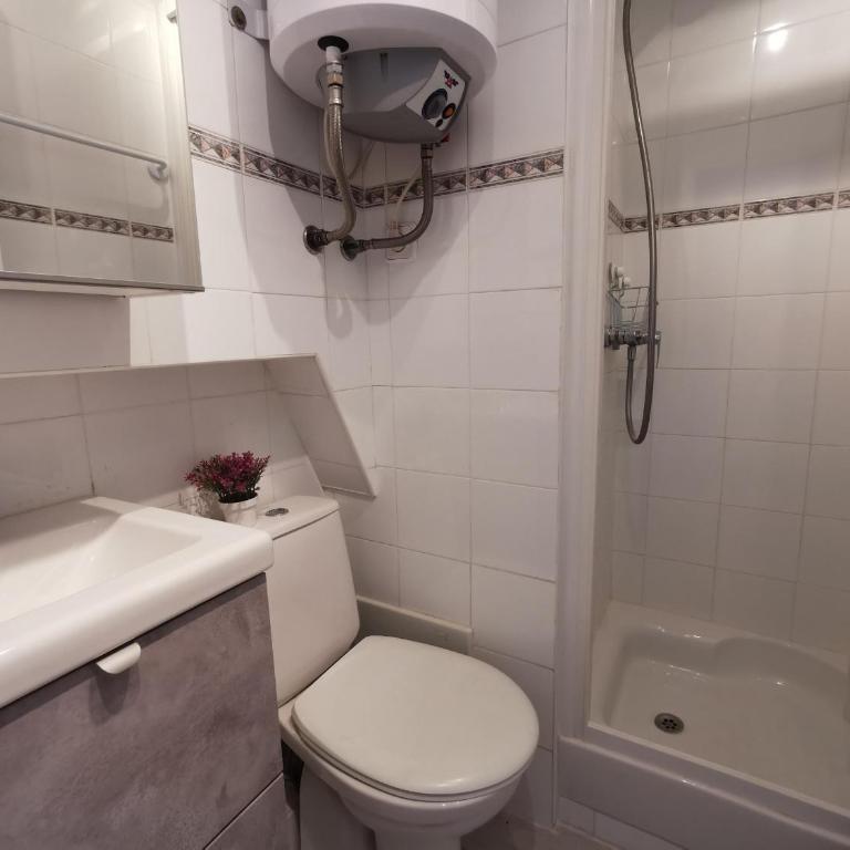 Estudio reformado en primera línea de mar con parking en Platja d'Aro - ES-209-26 - Apartamento - 11