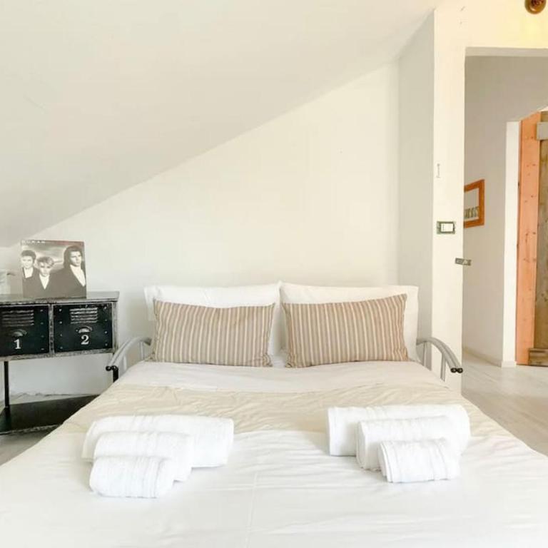 Mansarda Vista Mare a Zinola - Appartamento con 3 Camere da Letto - 8
