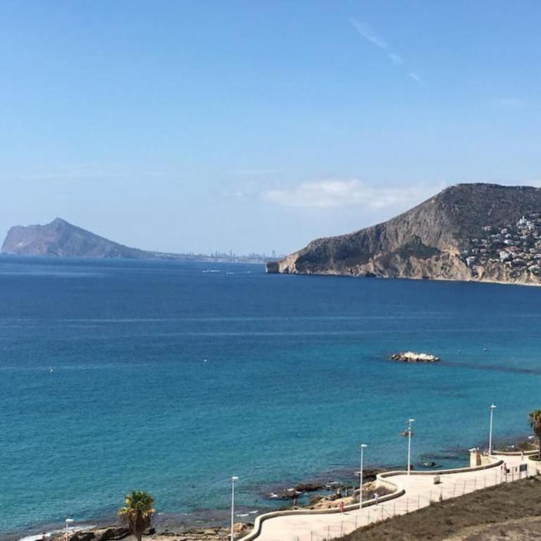 Blue armchair with sea view Apartment in Calpe - One-Bedroom Apartment - 26