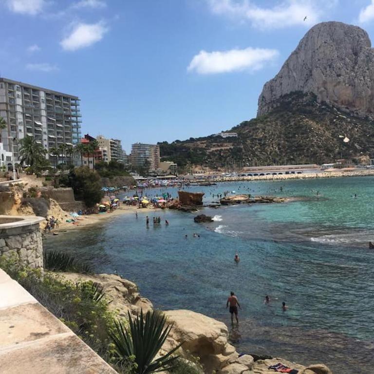 Blue armchair with sea view Apartment in Calpe - One-Bedroom Apartment - 27