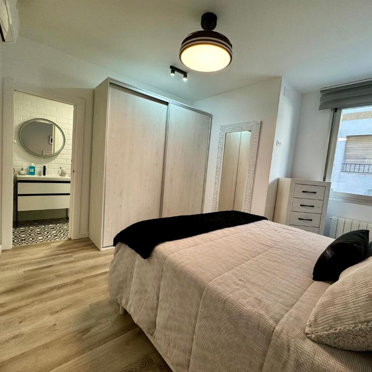 Dreaming Trinidad - free parking - Two-Bedroom Apartment - 12
