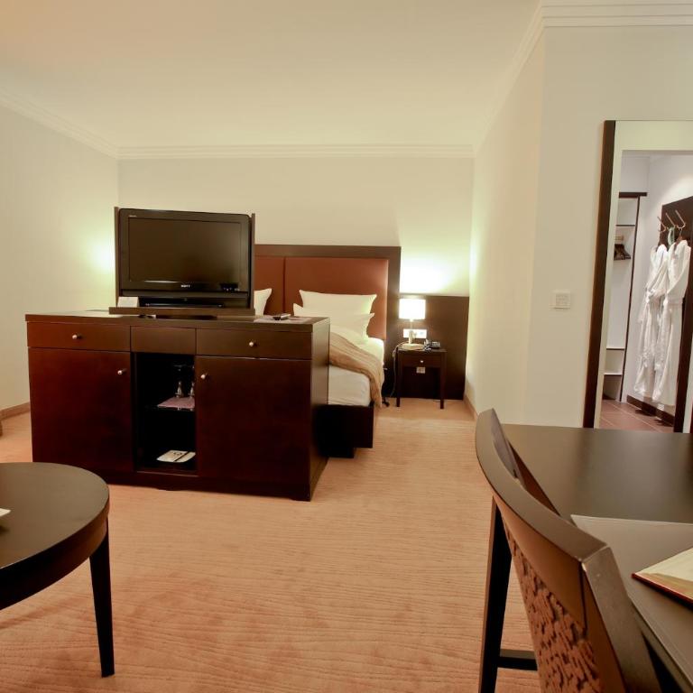 Holzapfel - Deluxe East double room in the wellness hotel - 4