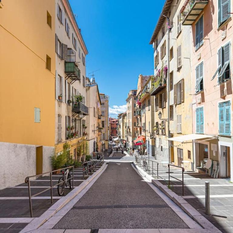 Magnifique appartement au cœur du Vieux Nice - Appartement 2 Chambres - 31