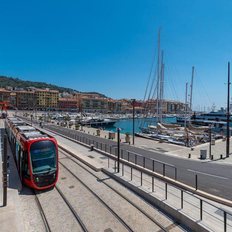 Magnifique appartement au cœur du Vieux Nice - Appartement 2 Chambres - 42