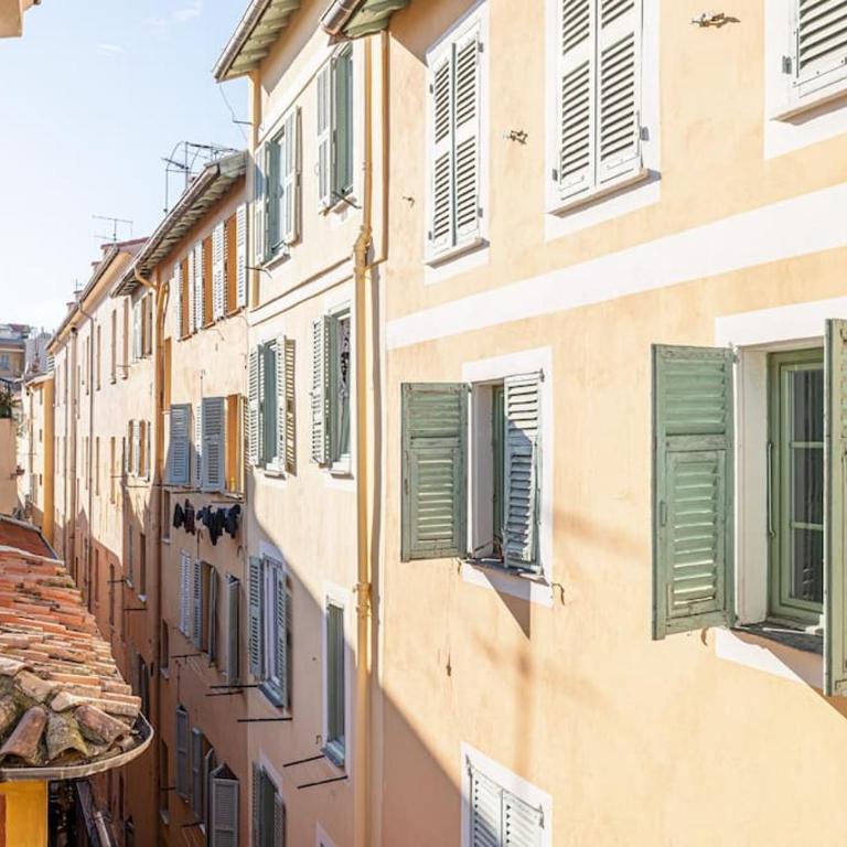 Magnifique appartement au cœur du Vieux Nice - Appartement 2 Chambres - 26