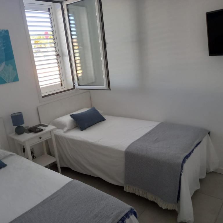 Nunoli Duplex Luxury Playa Blanca - Three-Bedroom House - 9