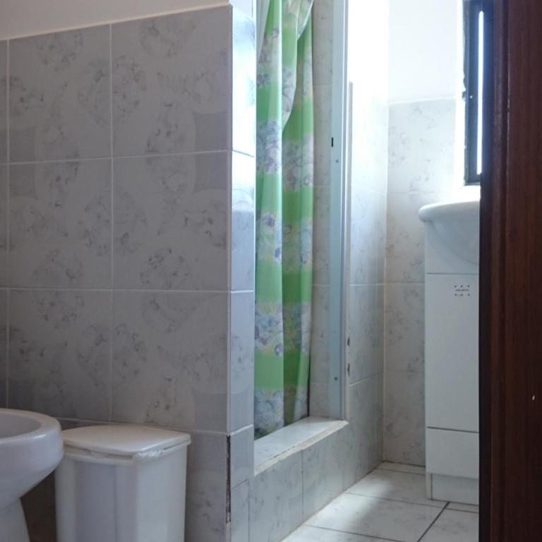 The Quito Guest House with Yellow Balconies for Travellers - Suite de 3 dormitorios - 27