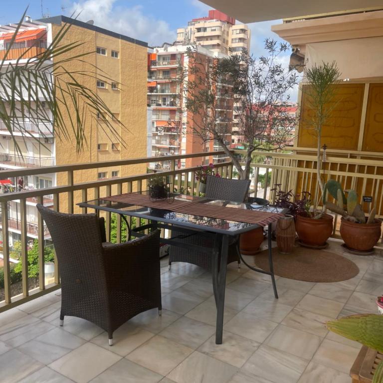 Cozy one bedroom, big balcony, pool area - Yamasol - Apartamento de 1 dormitorio - 11